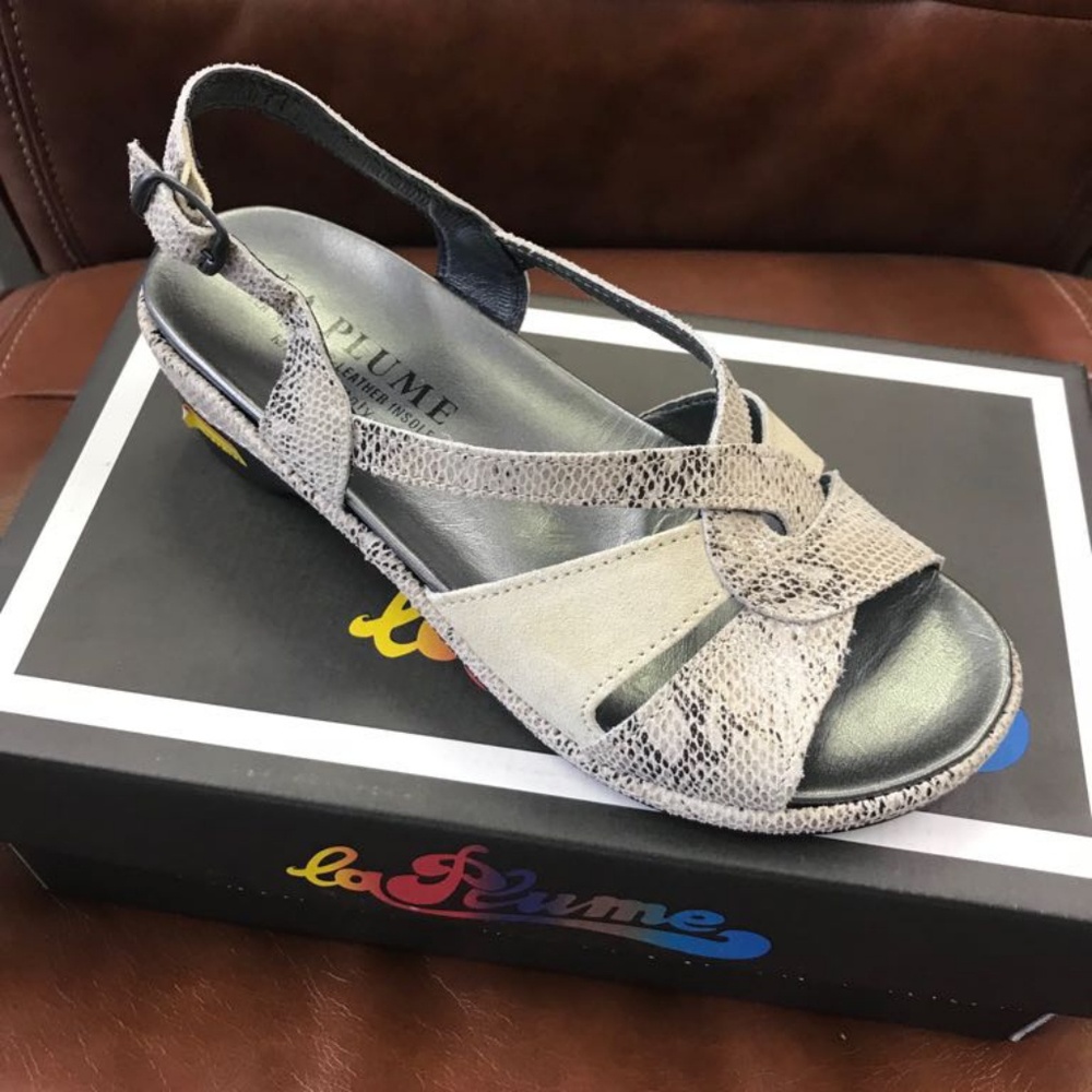 Made in italy Wide width comfort sandals